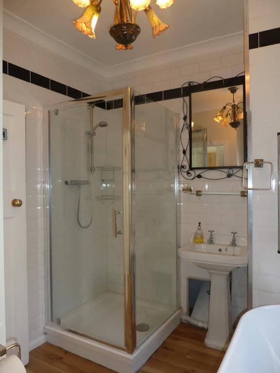 Beachview Guest House Accommodations 마게이트 외부 사진